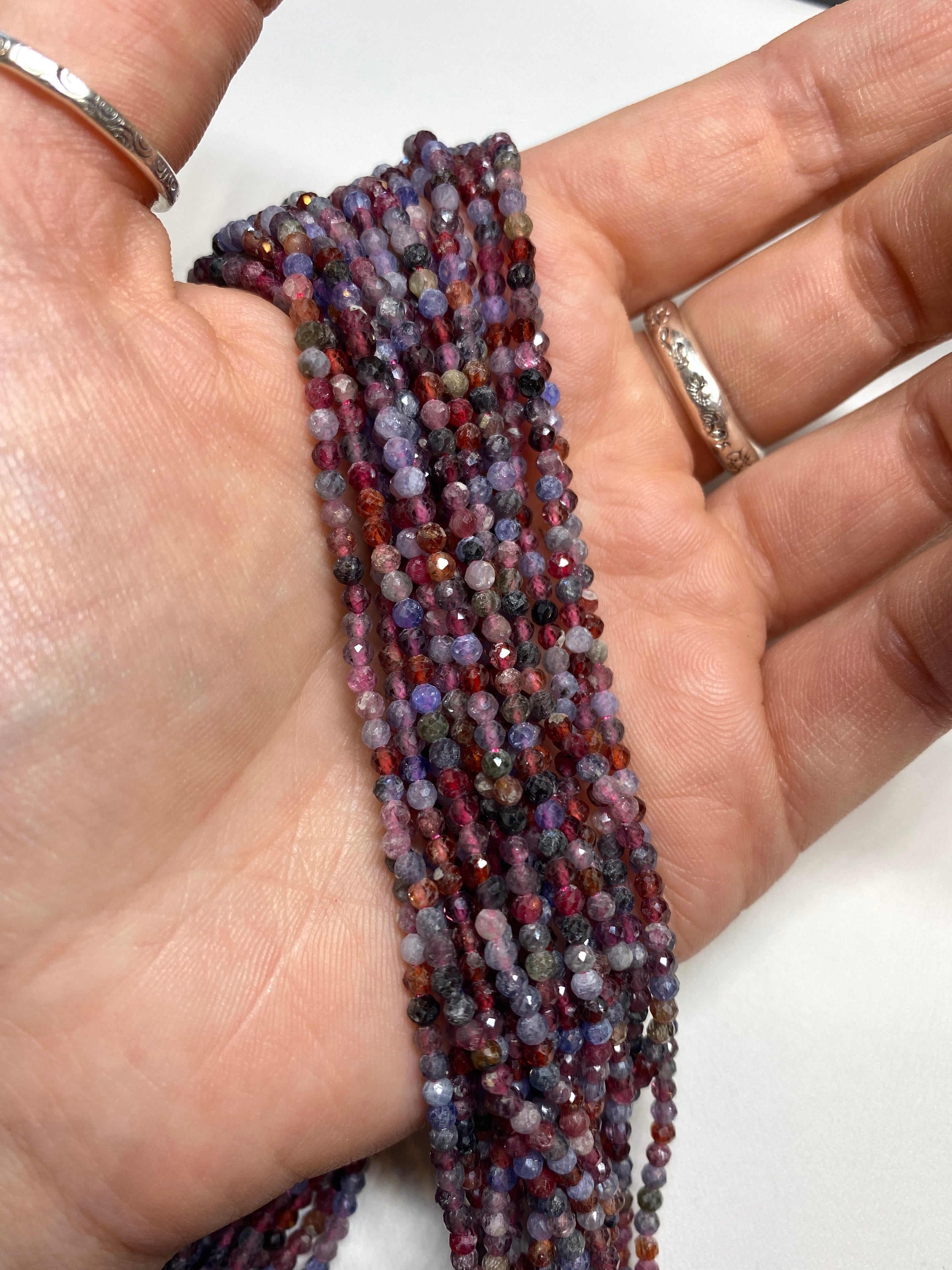 Multi-Color Spinel Faceted Rounds