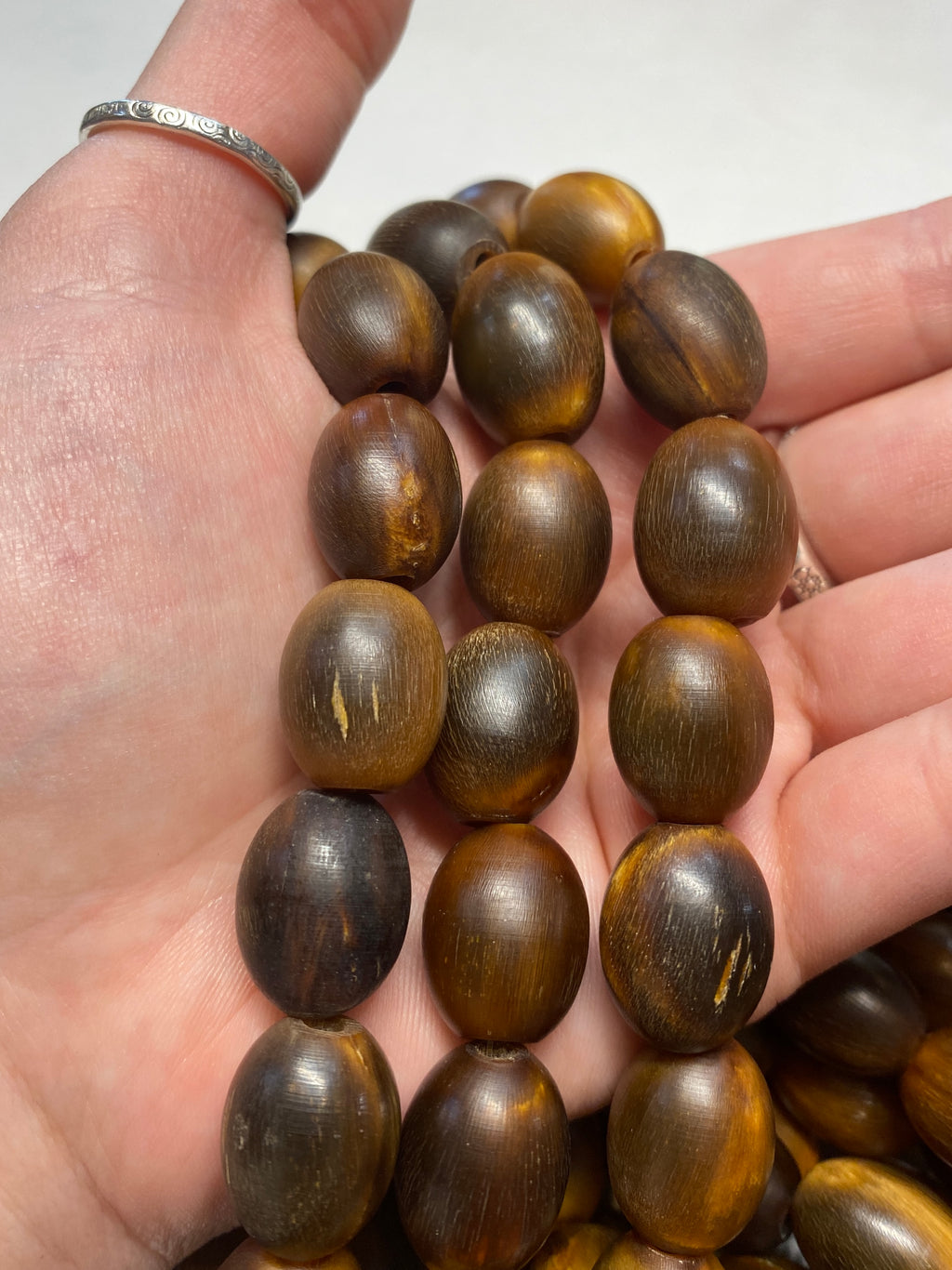 Horn Ovals - 12x17mm