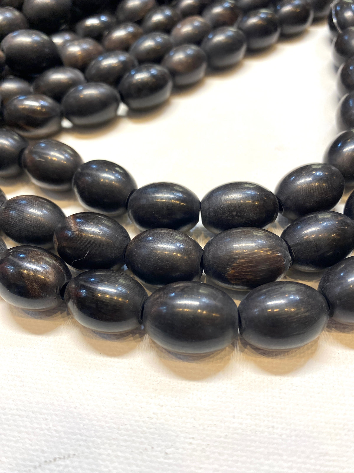 Horn Ovals - 12x17mm