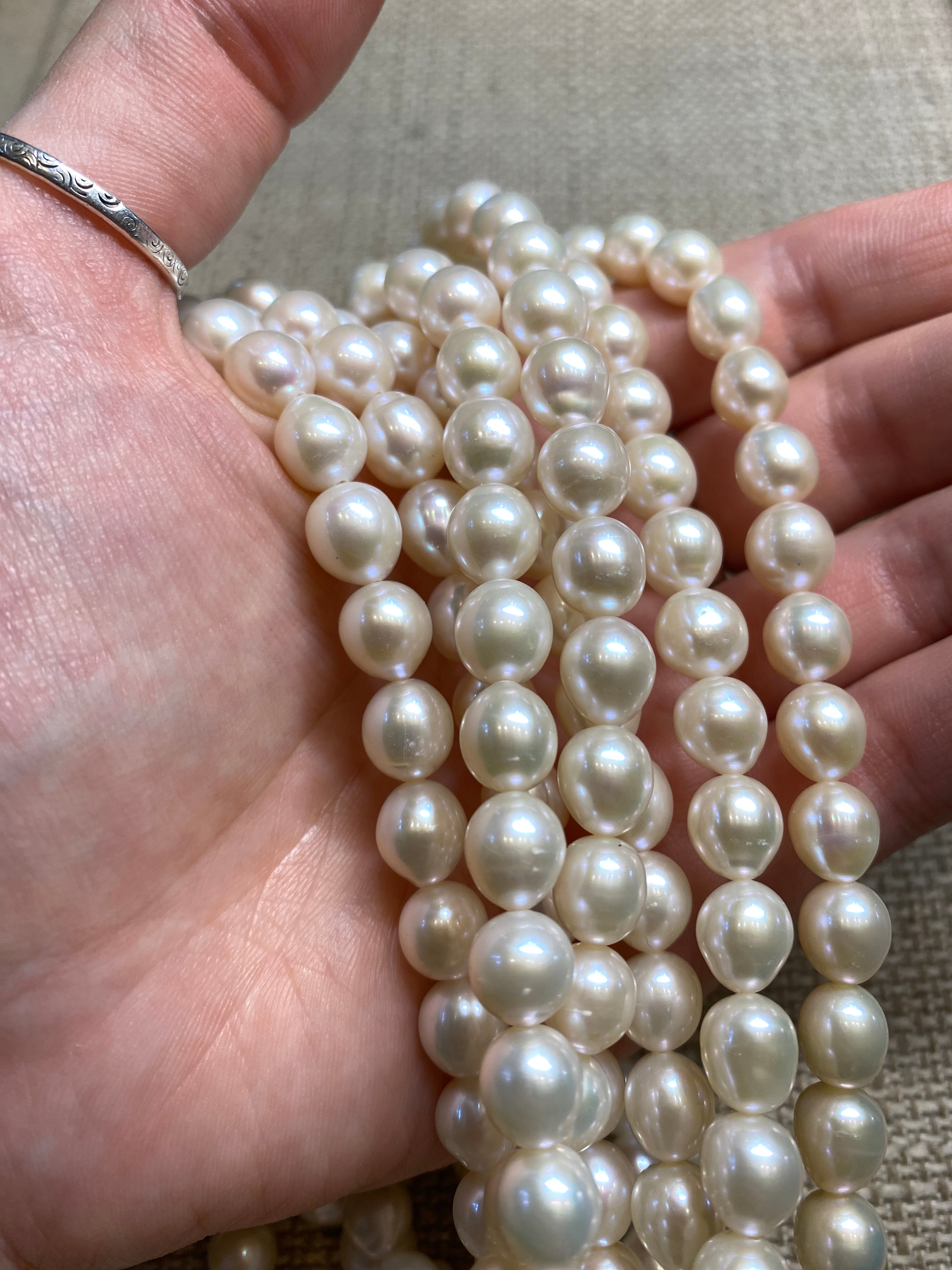 Freshwater Pearls - Slightly Oval - 8mm