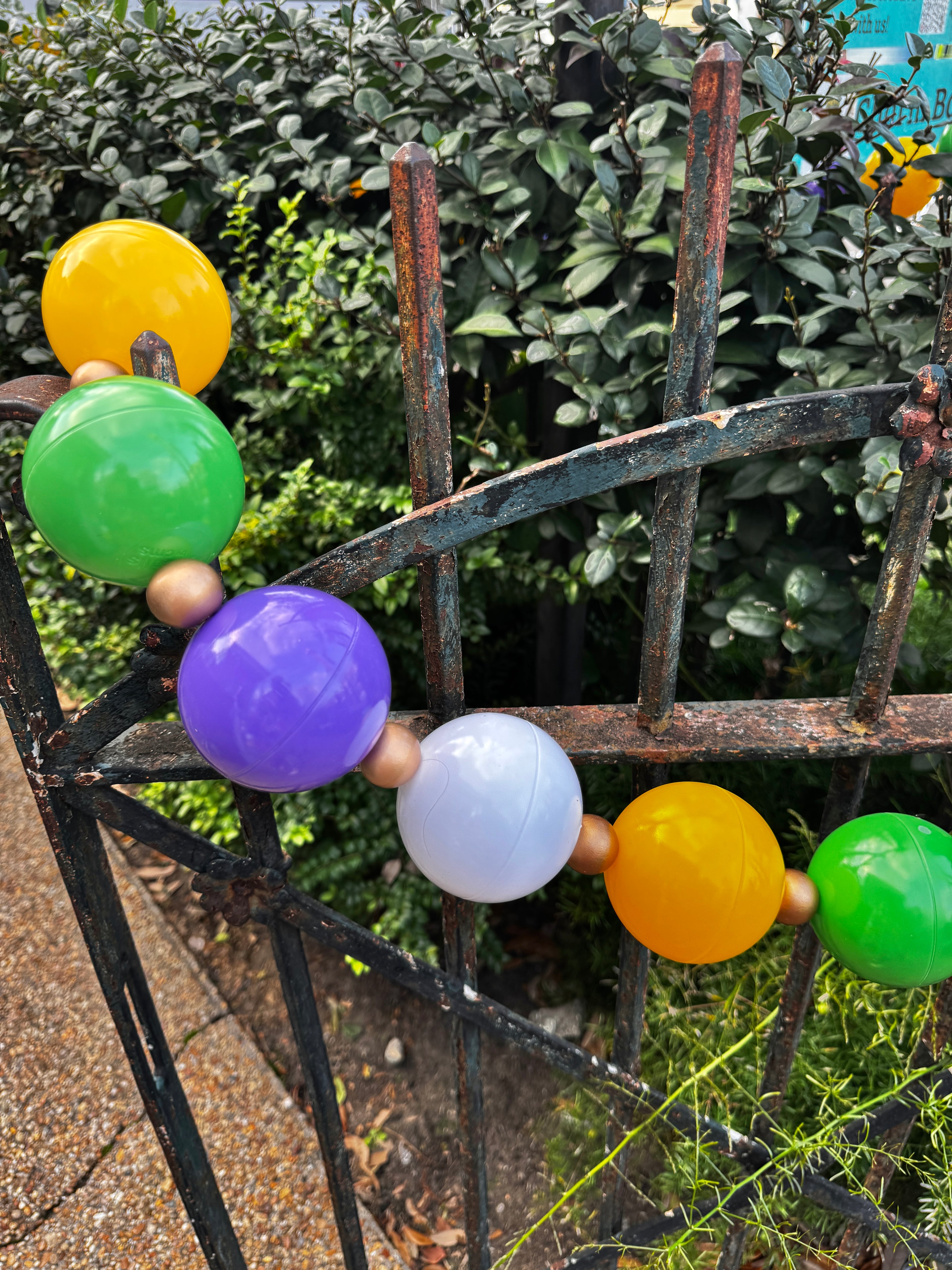 PRE-ORDER Mardi Gras Bead Garland : 8 ft. Large Heavy Duty Beads