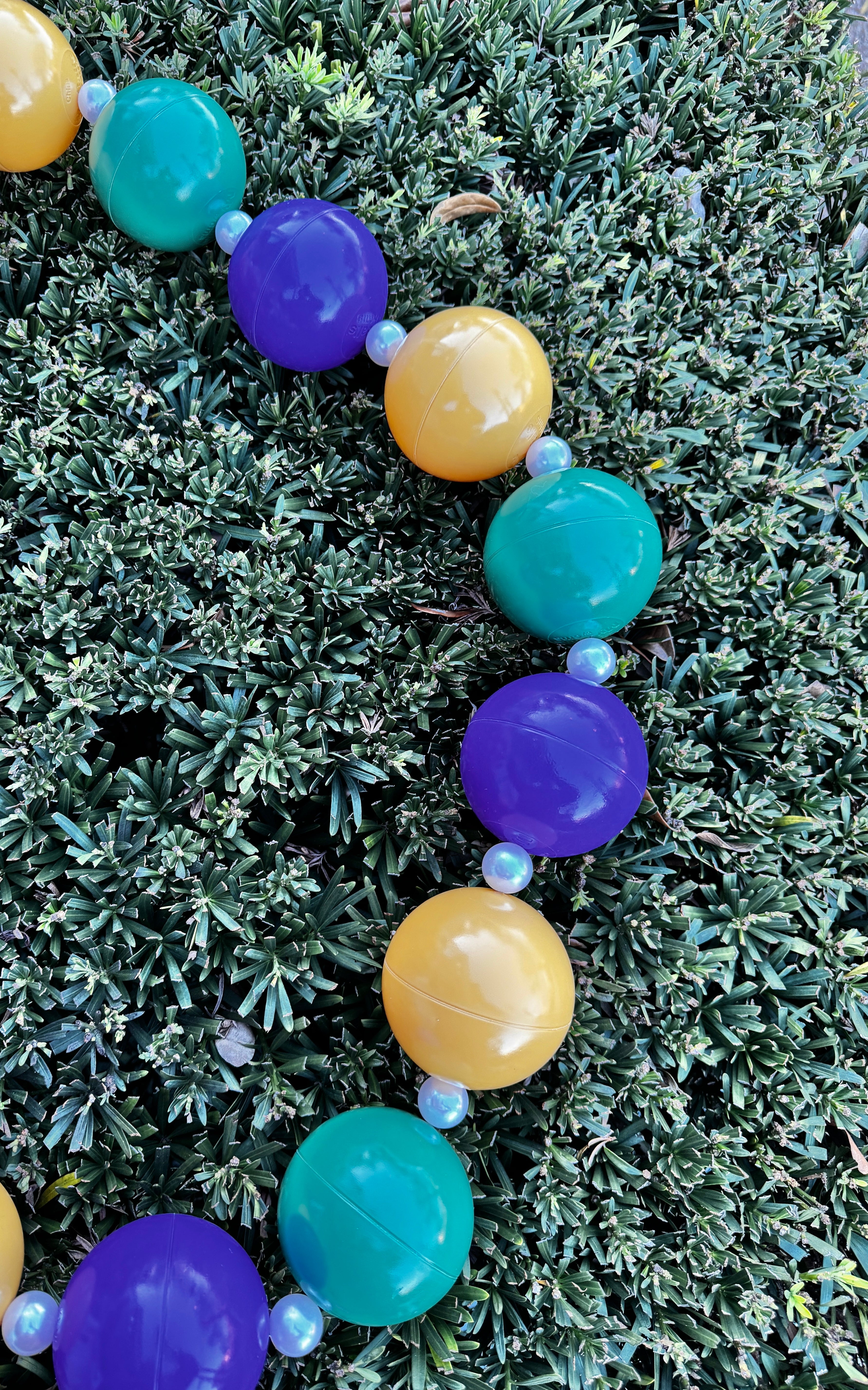 PRE-ORDER Mardi Gras Bead Garland : 8 ft. Large Heavy Duty Beads