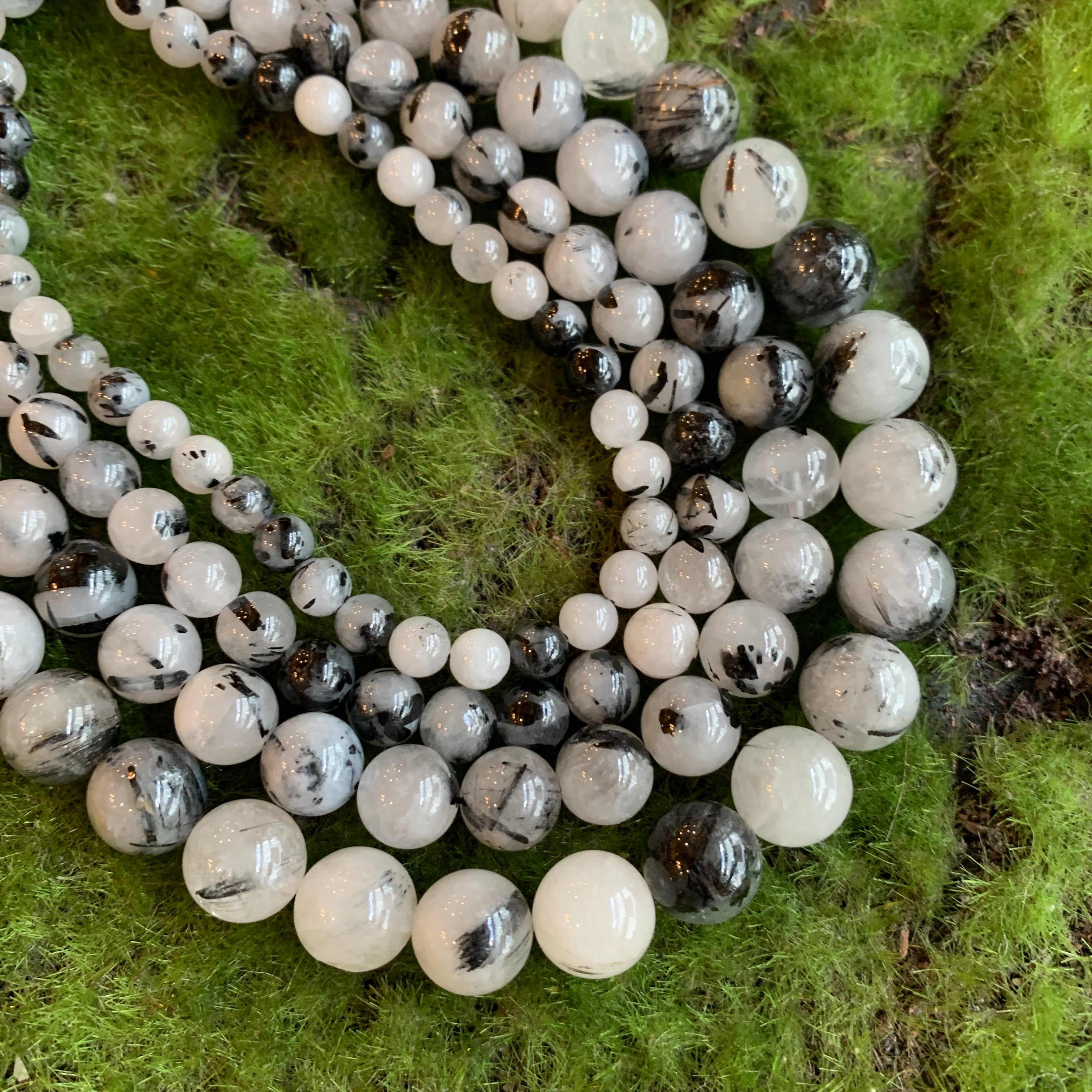 Tourmalinated Quartz Rounds